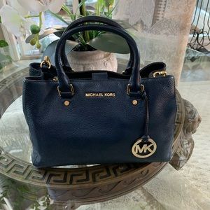 MICHAEL KORS NAVY BLUE PEBBLED LEATHER SATCHEL BAG!💙